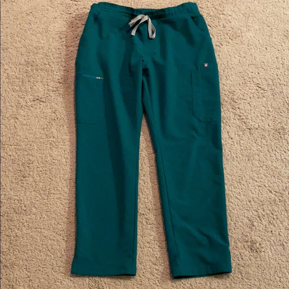 Figs Hunter Green Yola